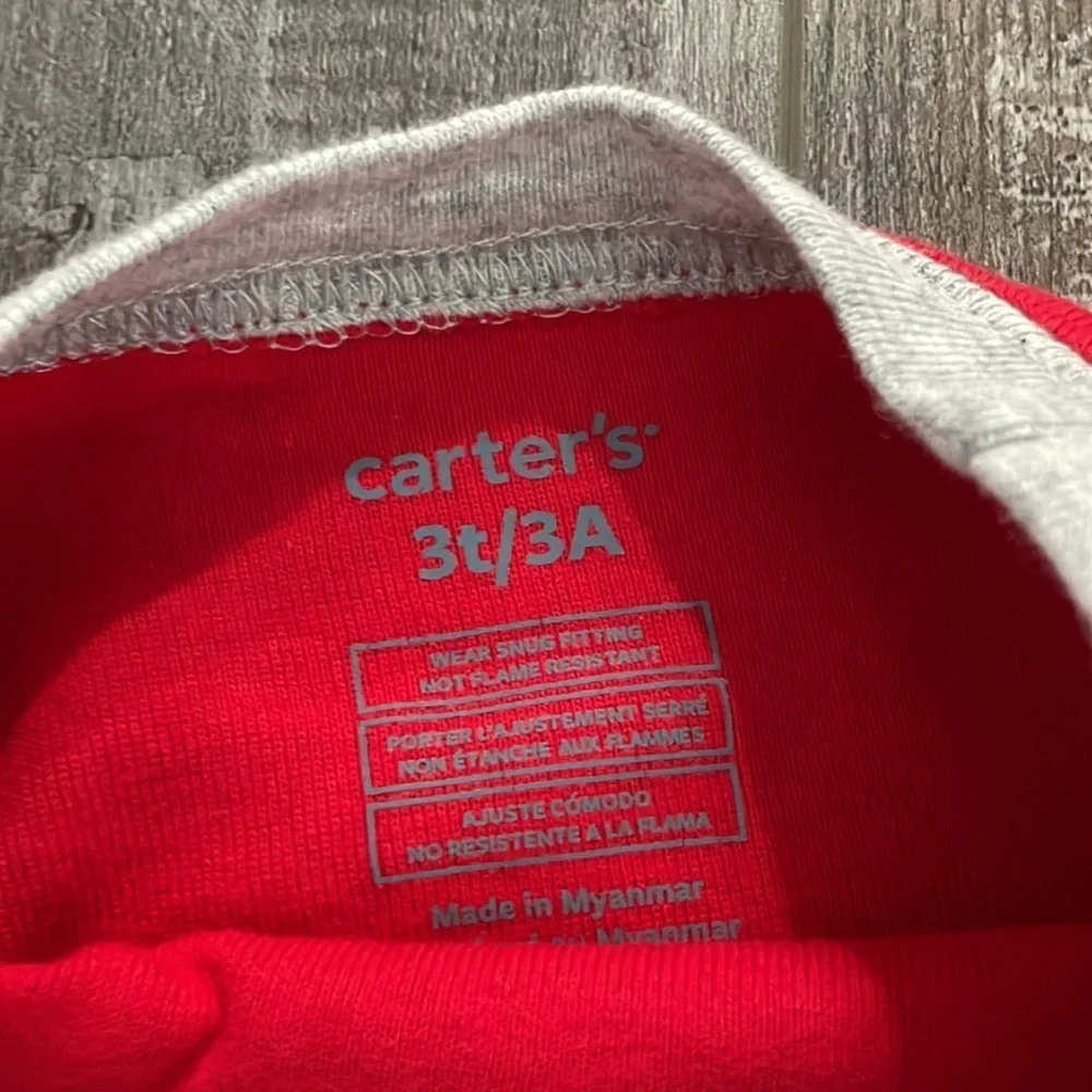 Carter’s Valentine’s Pajamas NEW